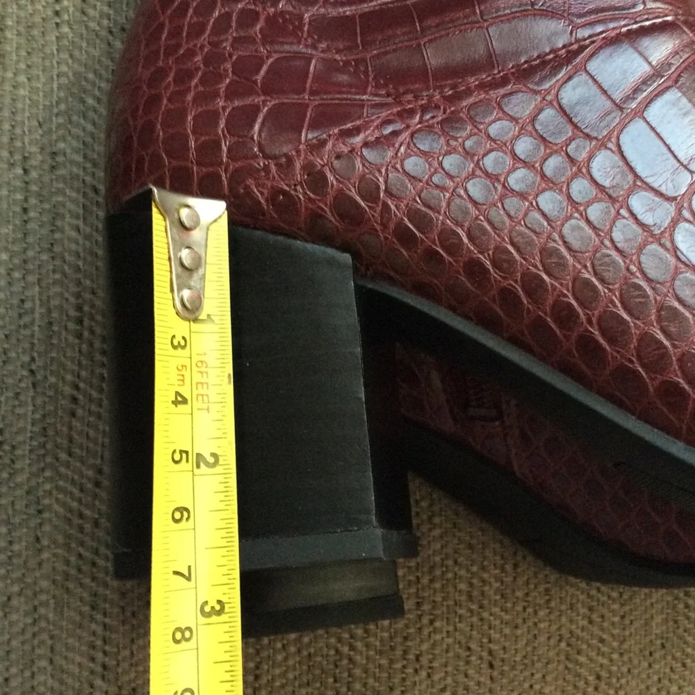 Frank Sarto Woman’s Burgundy Croc Boots Size 7 NIB - Picture 5 of 8